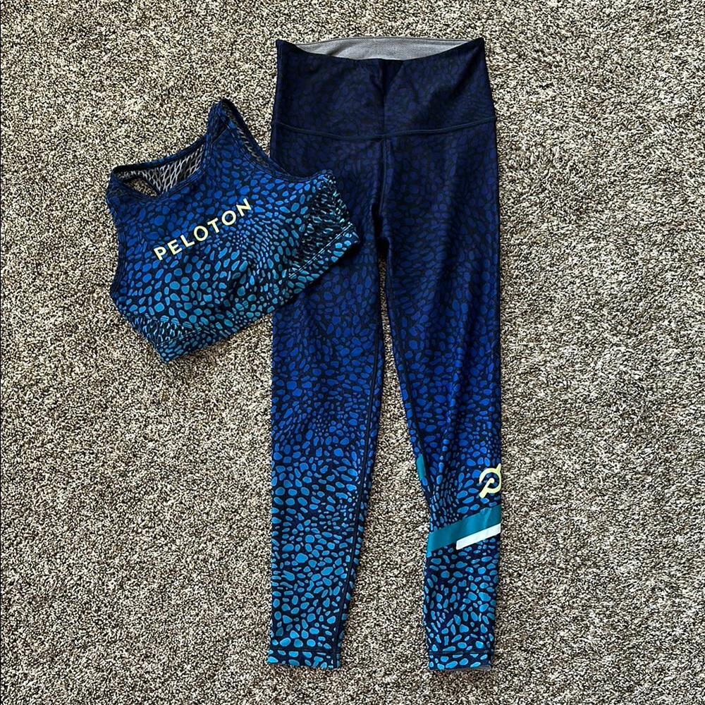Peloton Women's Blue Leopard Print Set